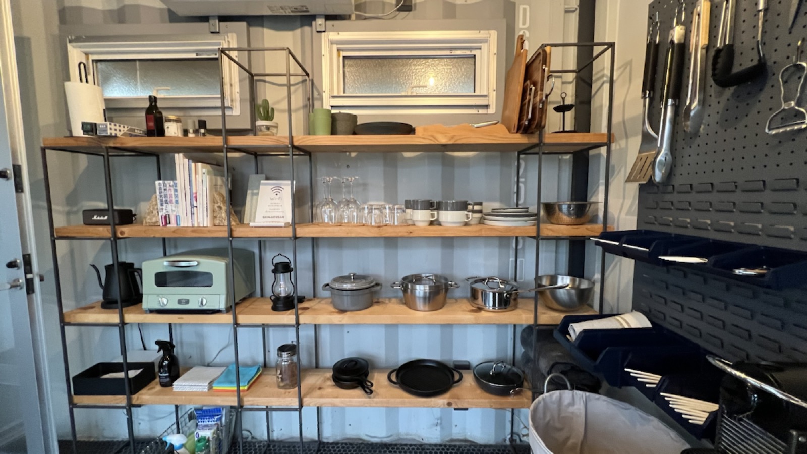屋外で使う調理道具や備品